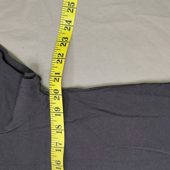 Schitts Creek T-Shirt Women's Size Large Black Rose Apothecary Big Logo - Picture 8 of 9